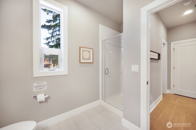 8021 NE 127th Lane, Kirkland, WA 98034