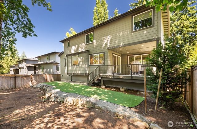 8021 NE 127th Lane, Kirkland, WA 98034