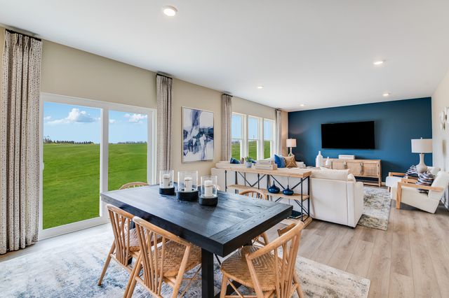 3804 Meadowridge Drive, Woodstock, IL 60098
