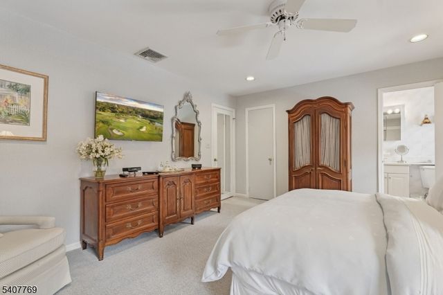 68 E Sherbrooke Pkwy, Livingston Twp., NJ 07039