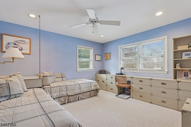 68 E Sherbrooke Pkwy, Livingston Twp., NJ 07039