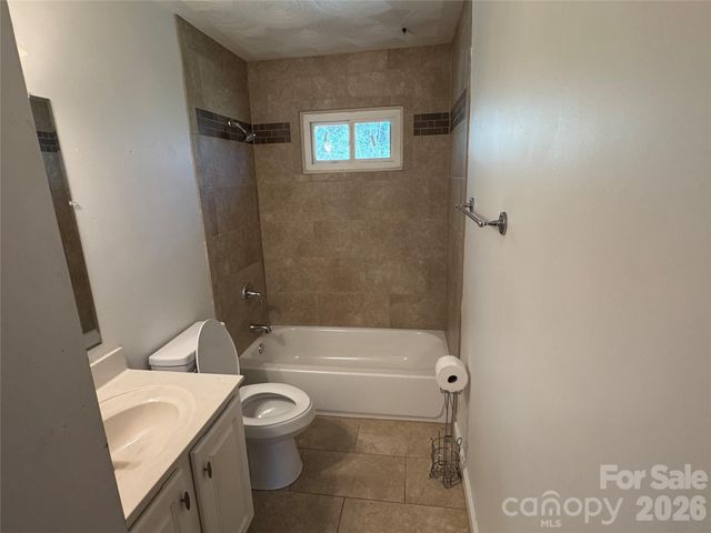 2706 and 2708 Harwell Street, Claremont, NC 28610