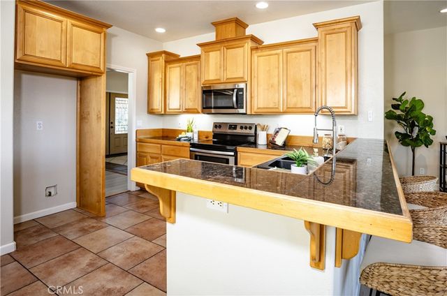 19857 Mountain S, Hidden Valley Lake, CA 95467