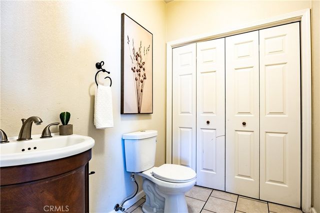 19857 Mountain S, Hidden Valley Lake, CA 95467