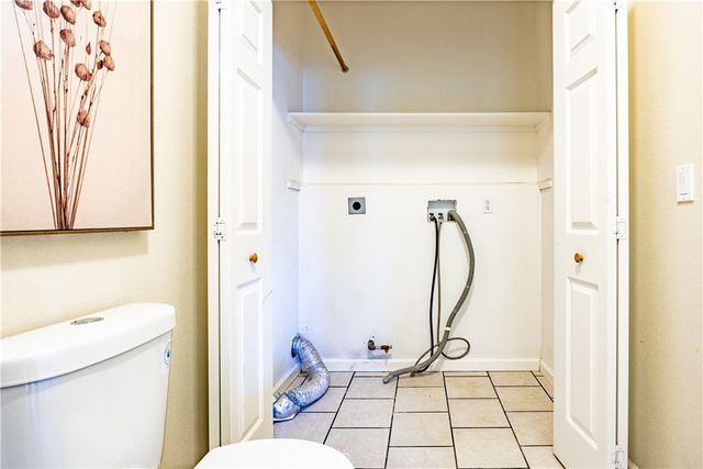 19857 Mountain S, Hidden Valley Lake, CA 95467