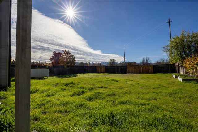 19857 Mountain S, Hidden Valley Lake, CA 95467