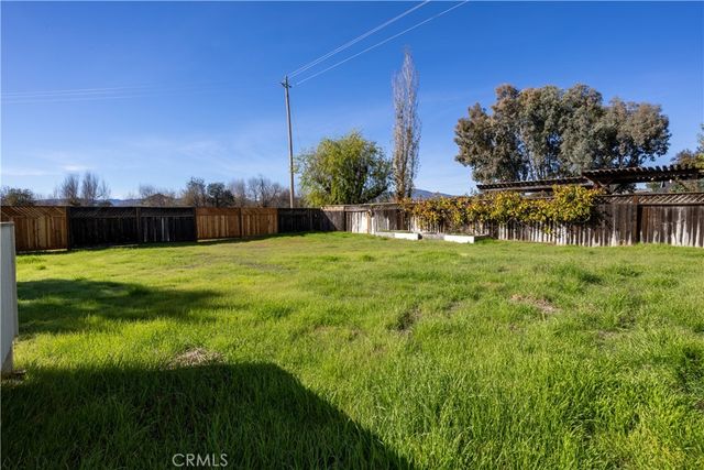 19857 Mountain S, Hidden Valley Lake, CA 95467