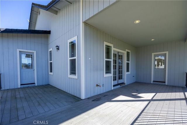 19857 Mountain S, Hidden Valley Lake, CA 95467