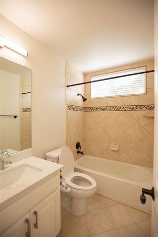 10108 Spicewood Mesa, Austin, TX 78759
