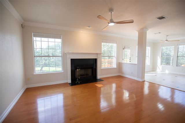 10108 Spicewood Mesa, Austin, TX 78759