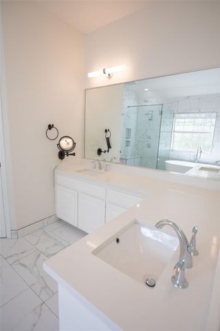 10108 Spicewood Mesa, Austin, TX 78759