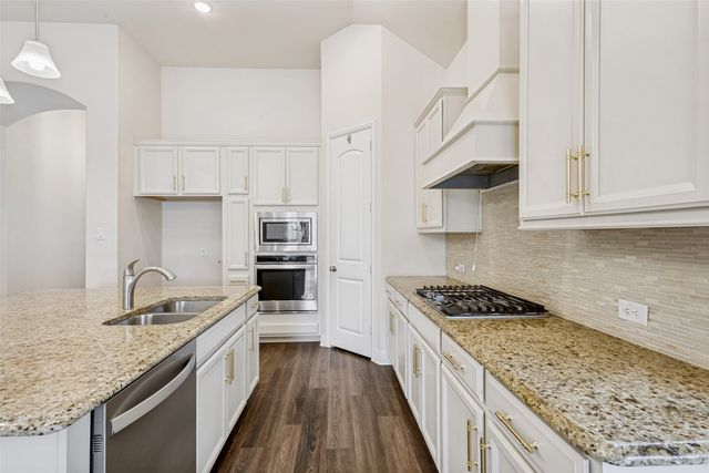 904 Lady Bird Drive, Mckinney, TX 75071