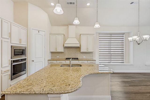 904 Lady Bird Drive, Mckinney, TX 75071