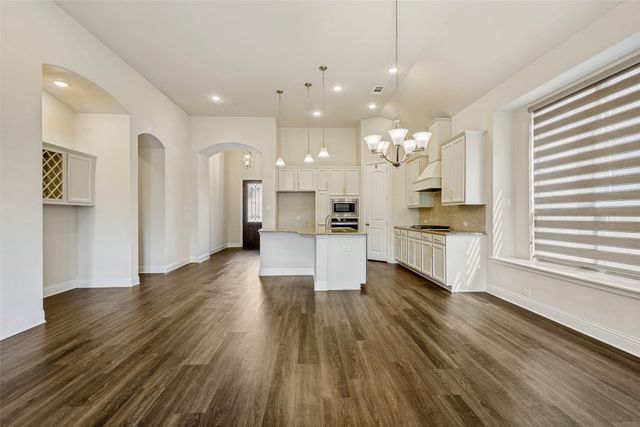 904 Lady Bird Drive, Mckinney, TX 75071