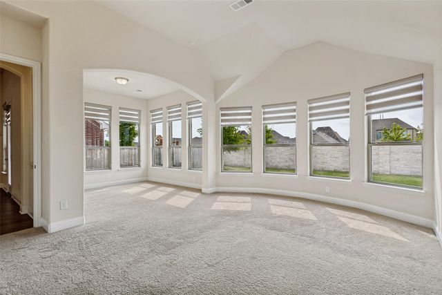 904 Lady Bird Drive, Mckinney, TX 75071