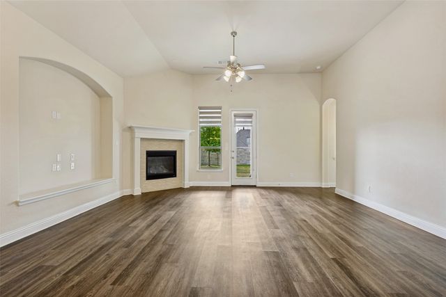 904 Lady Bird Drive, Mckinney, TX 75071