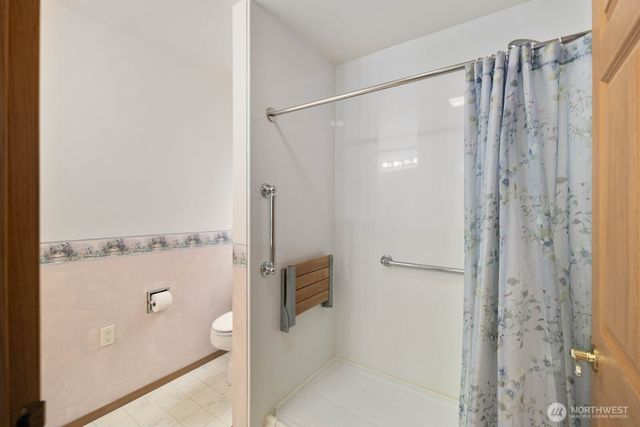 2220 Williams Road, Oak Harbor, WA 98177