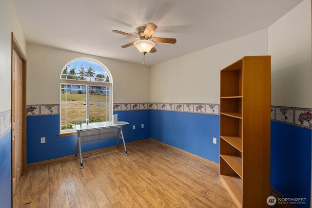 2220 Williams Road, Oak Harbor, WA 98177