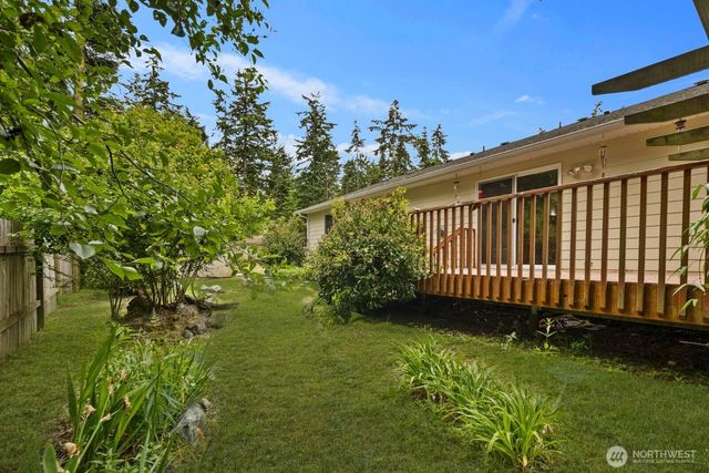 2220 Williams Road, Oak Harbor, WA 98177