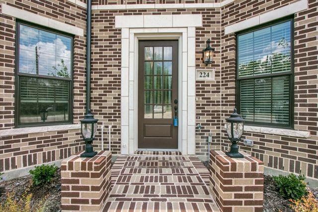 224 Morningside Drive, Roanoke, TX 76262