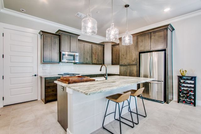 224 Morningside Drive, Roanoke, TX 76262