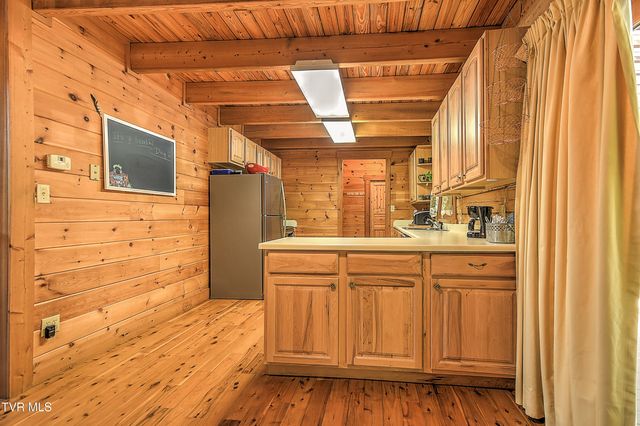 423 Pandora Fork Road, Butler, TN 37640