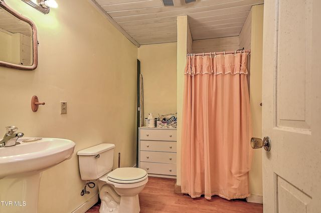 423 Pandora Fork Road, Butler, TN 37640
