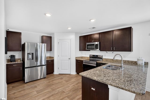 134 Echline Street, Fountain Inn, SC 29644