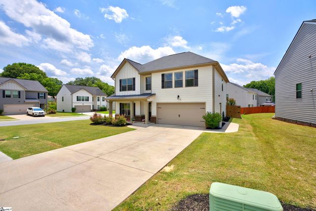 134 Echline Street, Fountain Inn, SC 29644