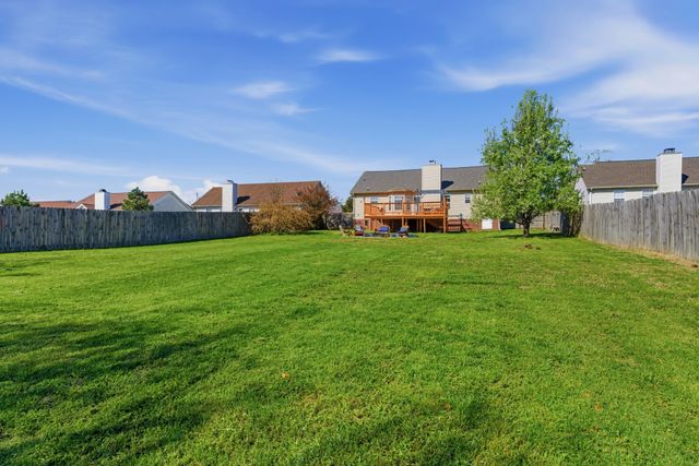 3459 Loon Dr, Clarksville, TN 37042