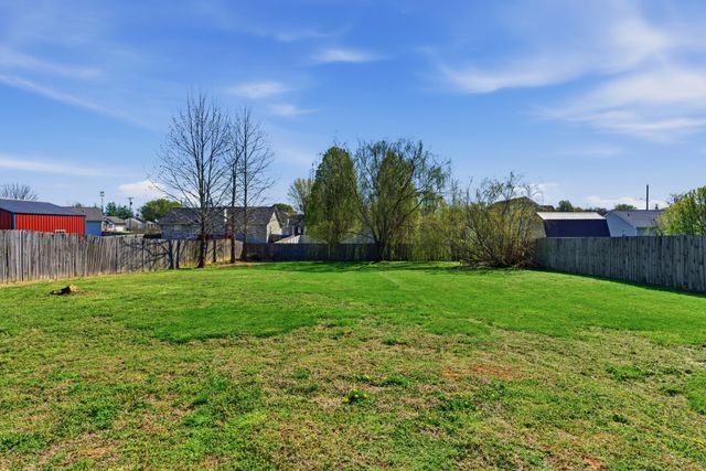 3459 Loon Dr, Clarksville, TN 37042