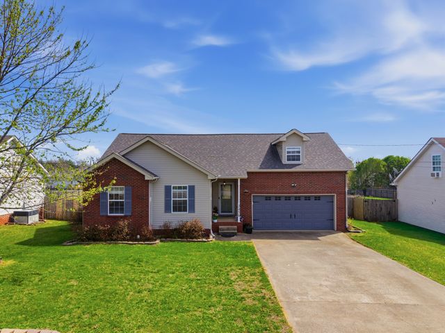 3459 Loon Dr, Clarksville, TN 37042