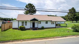 814 Burlington Avenue, Gibsonville, NC 27249