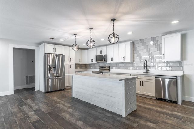 16880 SE 63RD LANE, Ocklawaha, FL 32179