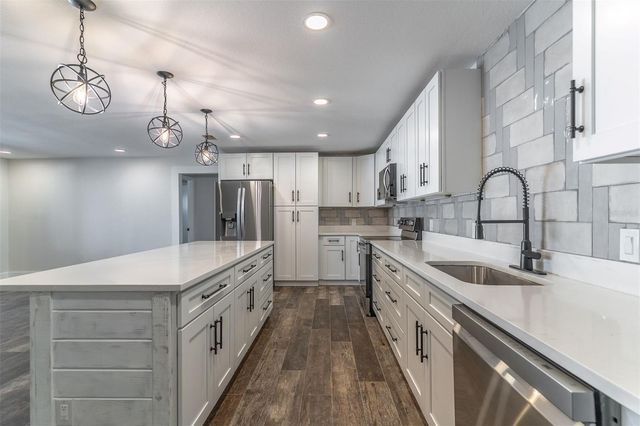 16880 SE 63RD LANE, Ocklawaha, FL 32179