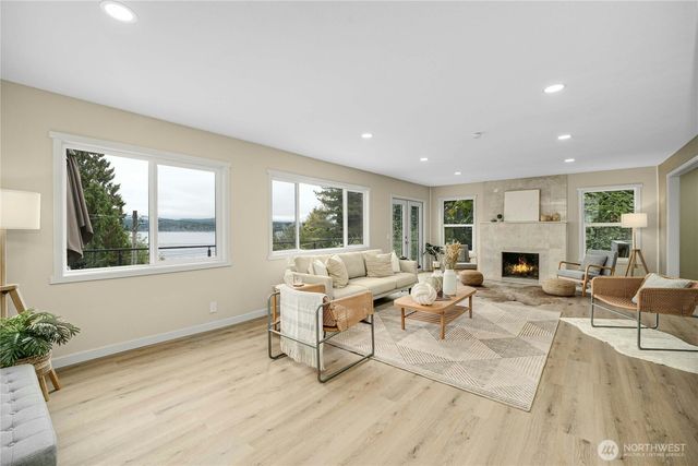 9919 Arrowsmith Avenue S, Seattle, WA 98118