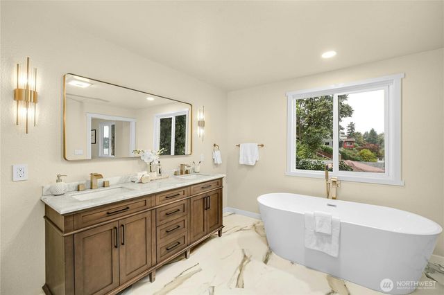 9919 Arrowsmith Avenue S, Seattle, WA 98118