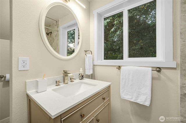 9919 Arrowsmith Avenue S, Seattle, WA 98118