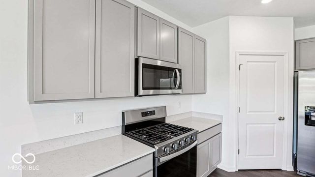 7950 Dogwood Court, New Palestine, IN 46163