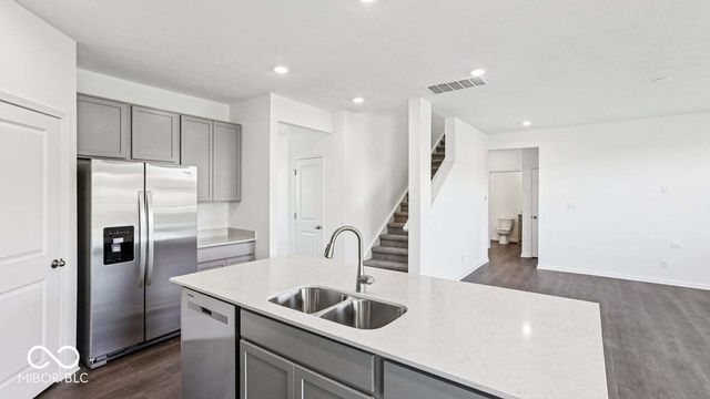 7950 Dogwood Court, New Palestine, IN 46163