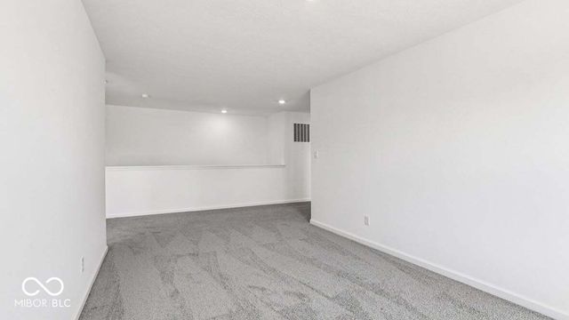 7950 Dogwood Court, New Palestine, IN 46163