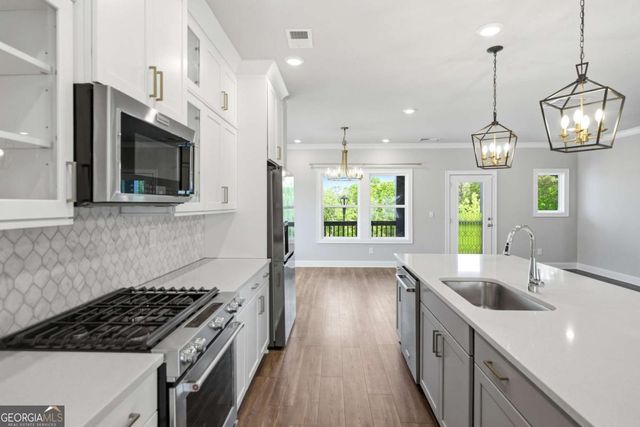 1300 Sapelo Street, Woodstock, GA 30188