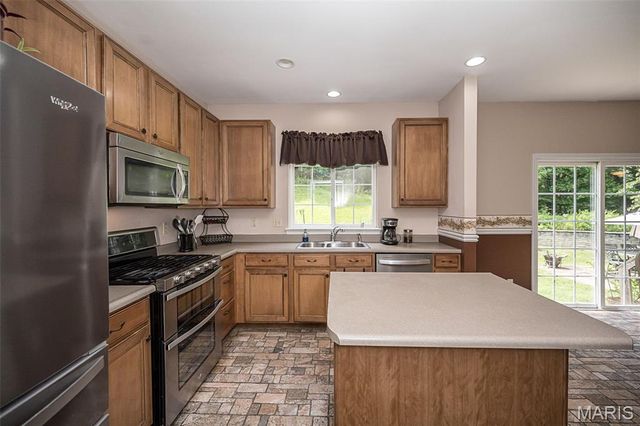 5521 Regency Woods Manor, Imperial, MO 63052