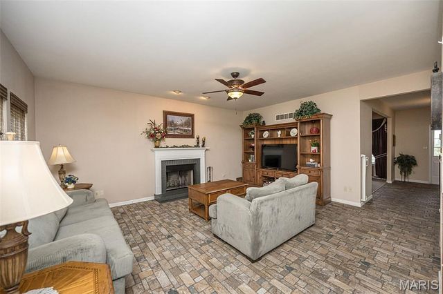 5521 Regency Woods Manor, Imperial, MO 63052