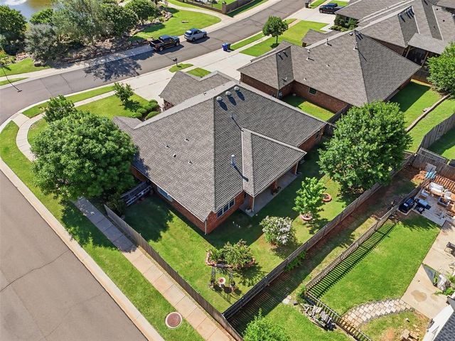 2916 Tara Lane, Norman, OK 73069