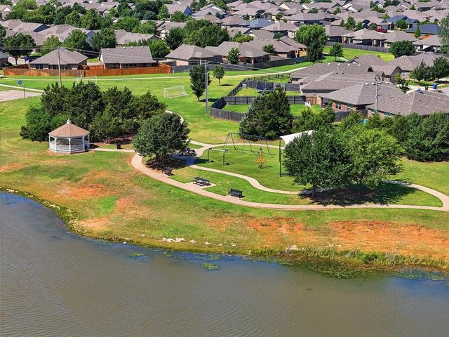 2916 Tara Lane, Norman, OK 73069