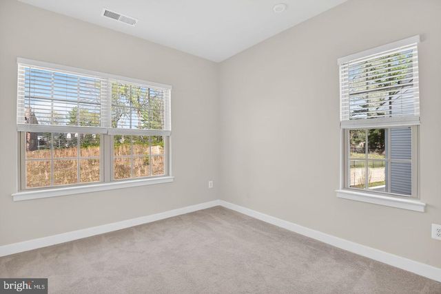 19753 GREEN VILLAGE DR, Montgomery Village, MD 20886