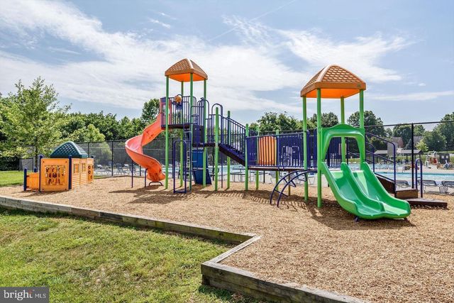 19753 GREEN VILLAGE DR, Montgomery Village, MD 20886