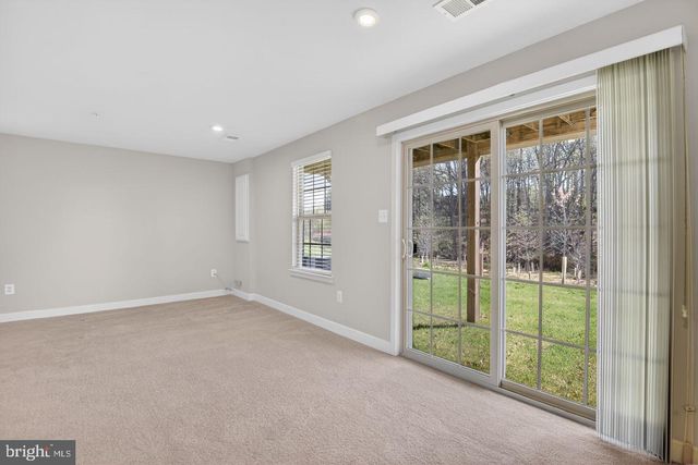 19753 GREEN VILLAGE DR, Montgomery Village, MD 20886