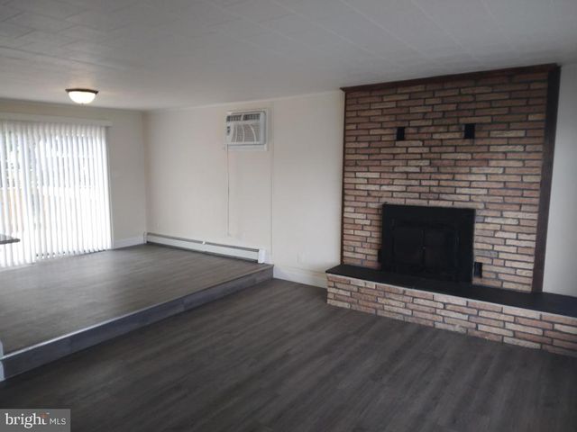 307 WESTVIEW AVENUE, Bristol, PA 19007